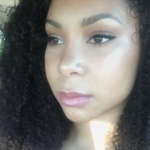 Meet your Posher, Chloe